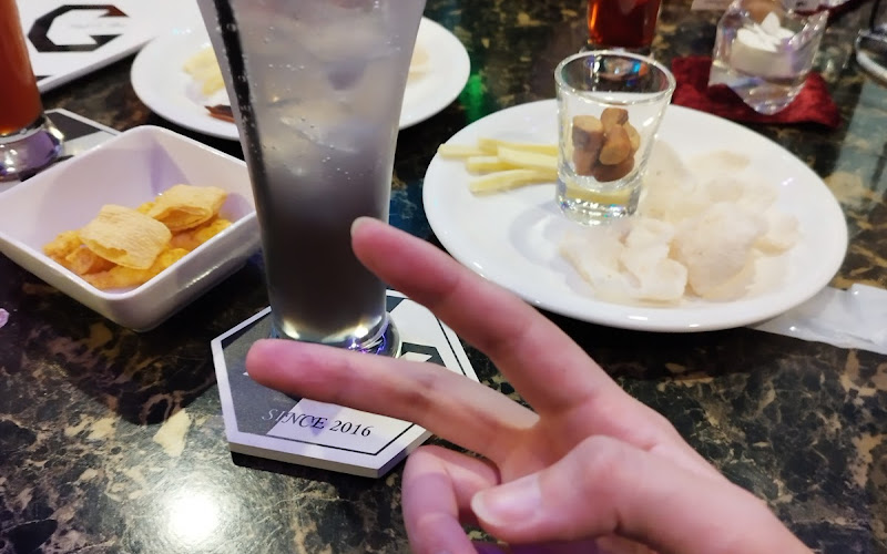 【ZAC】池袋男装Cafe & Bar