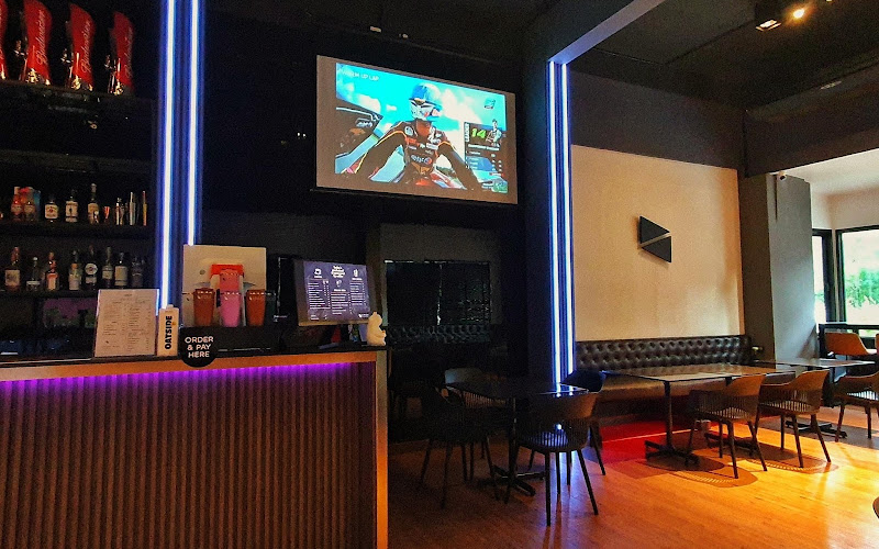 Apex Bar Cafe' & Eatery