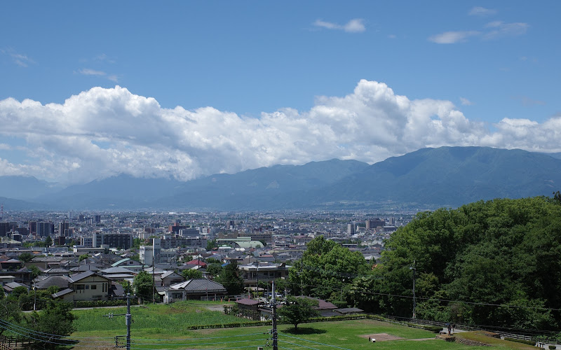 Ryūga Pond's Observation Deck