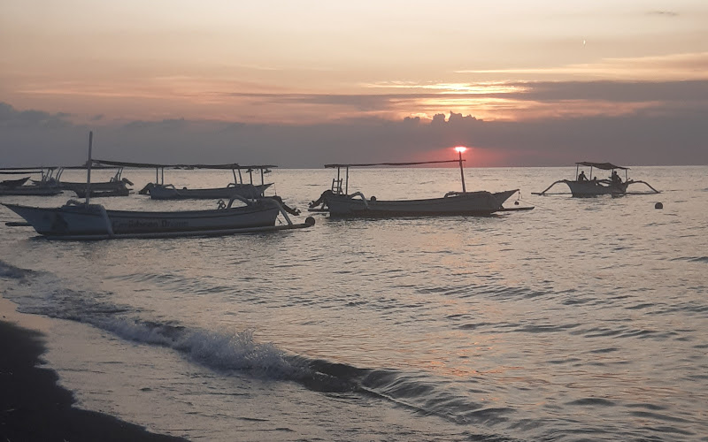 Celuk Agung Beach Anturan