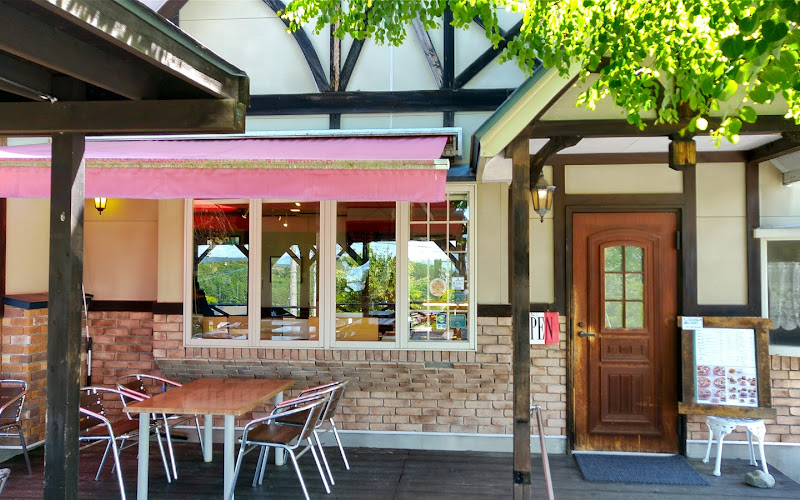 Epi Bakery Restaurant