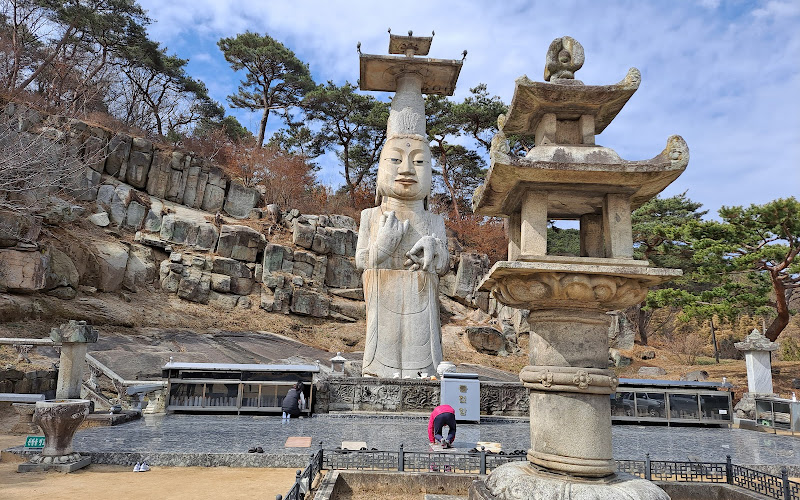 관촉사 석조미륵보살입상