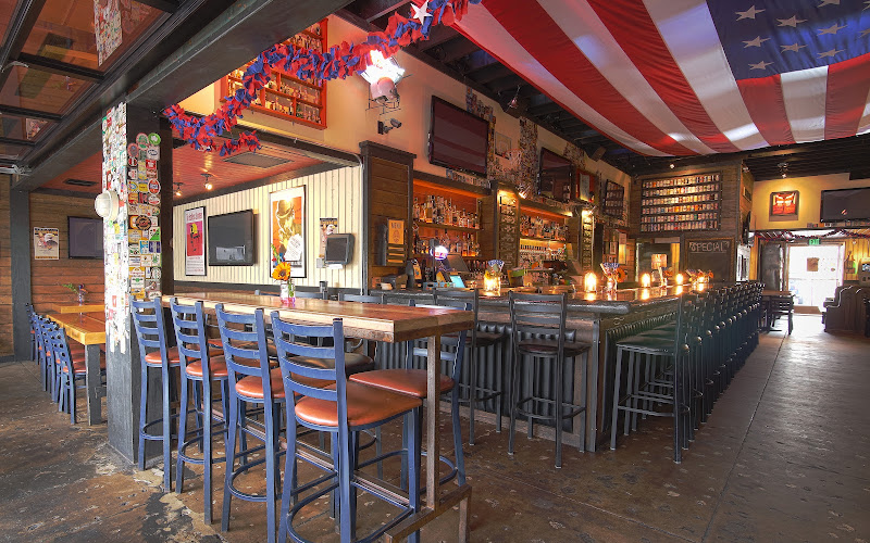 Harbor Town Pub