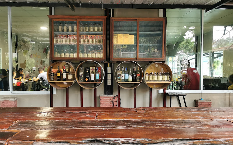 Tanglak seafood(booking need)