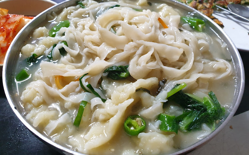 홍두깨칼국수