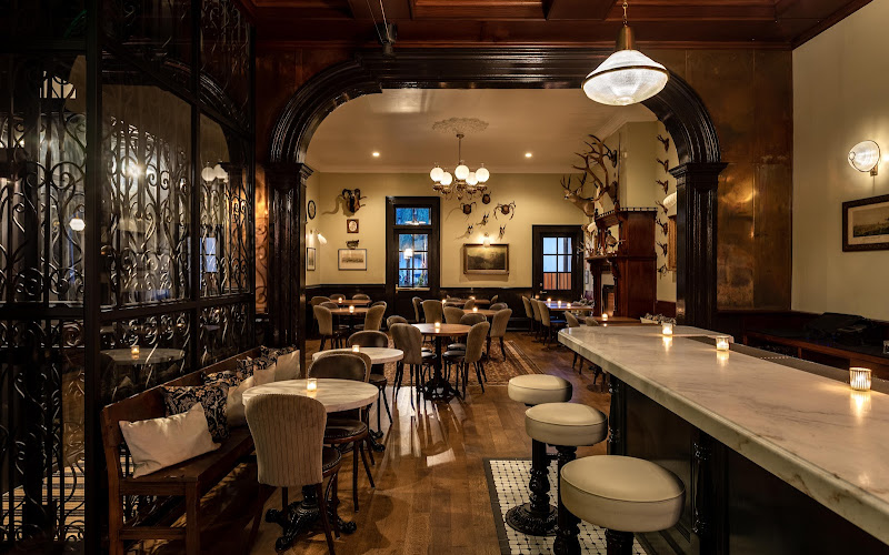 Golden Gate Saloon