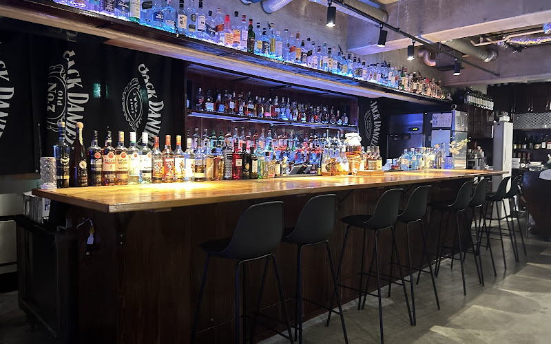 美空間BAR wankara