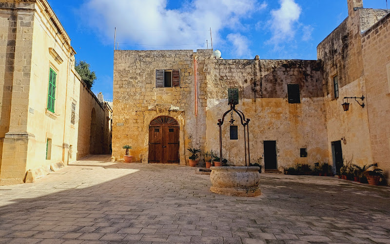 Place from Games of Thrones - Public house