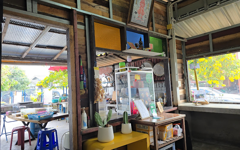 ศิริพรข้าวซอยไก่และบาบีคิว