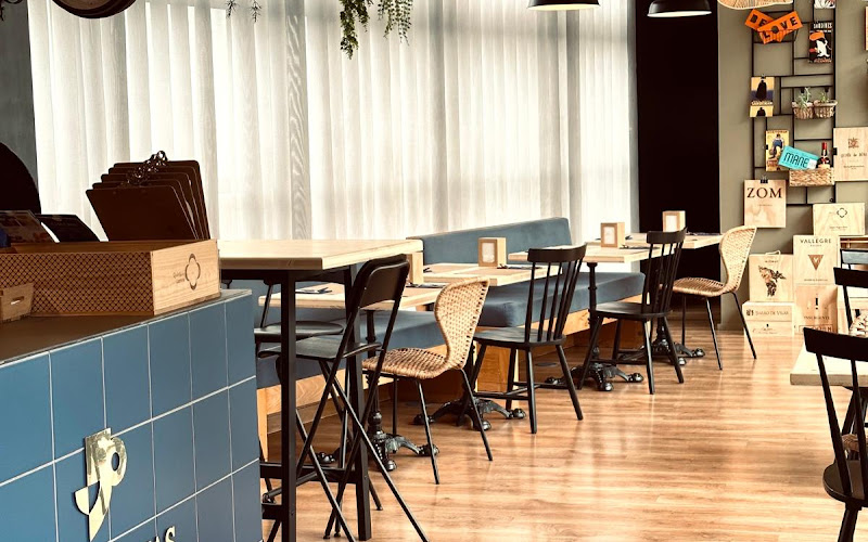 Café & Duas de Letra