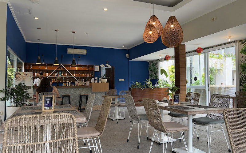 Kedai Tepi Kali & Bar Canggu