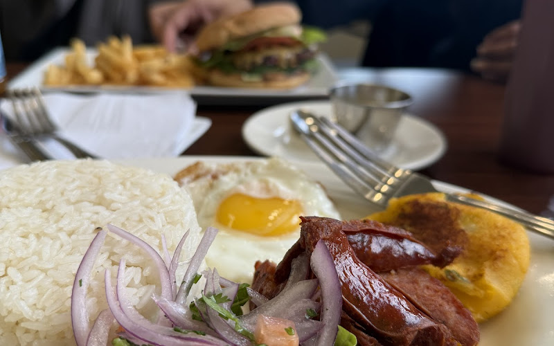 El Rinconcito Restaurant and Pizzeria