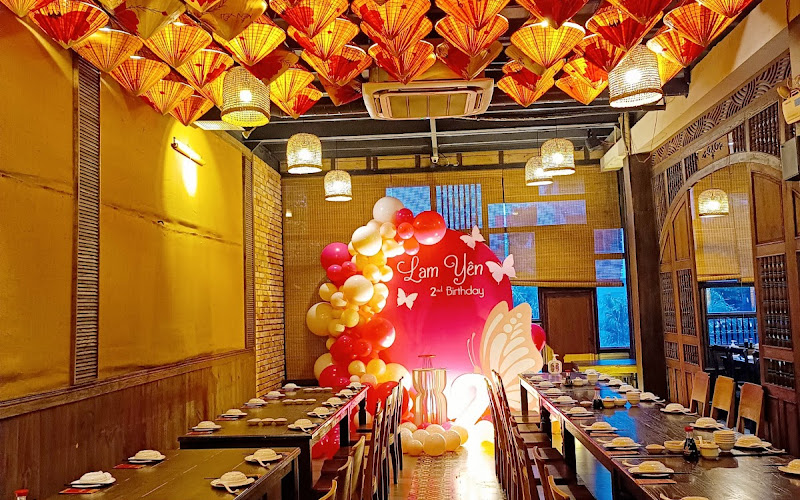 Nhà hàng Hoàng Tâm - Phan Xích Long