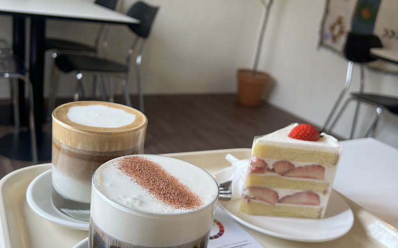 육츠커피하우스