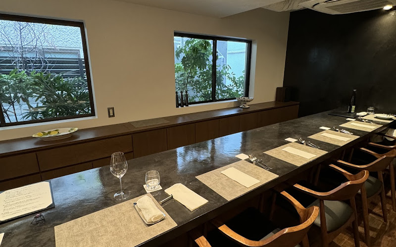 青山グルメマート