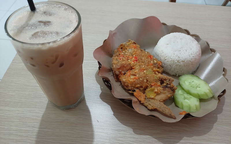 Warung Geprek Lv Abianbase