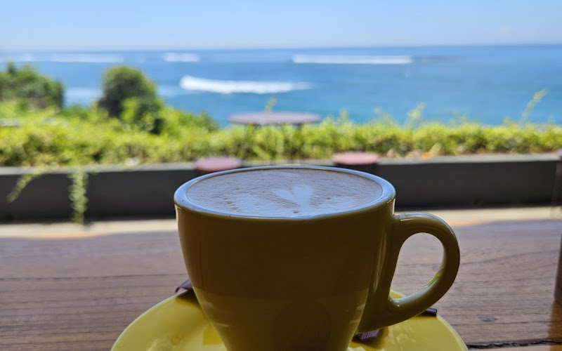 Li Bar Coffee & Chill