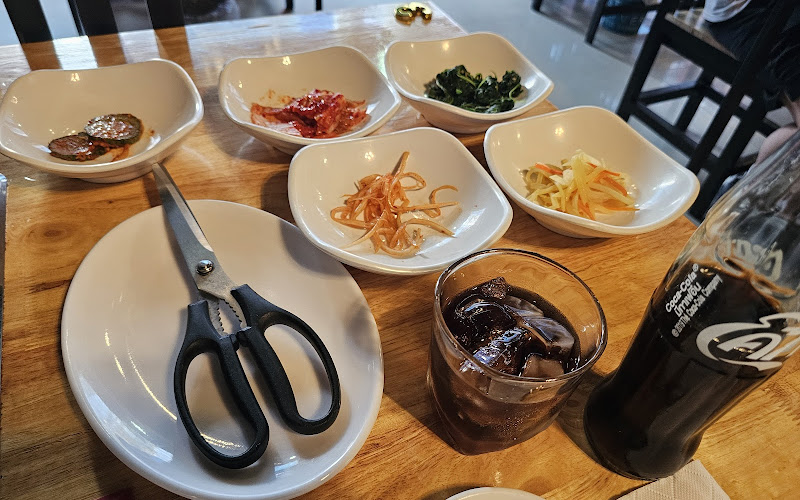 ซูวอนซอง บาร์บีคิว ลาดกระบัง suwonseongBBQ 수원성삼겹살,김치찌개