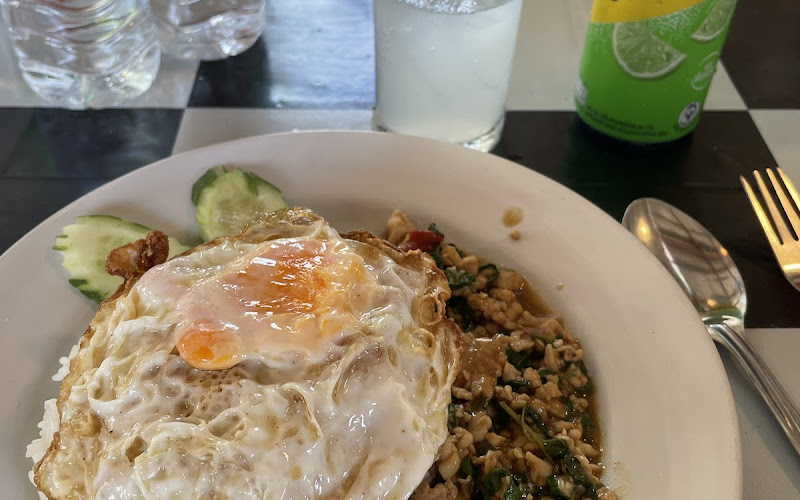 ร้านสามพี่น้อง