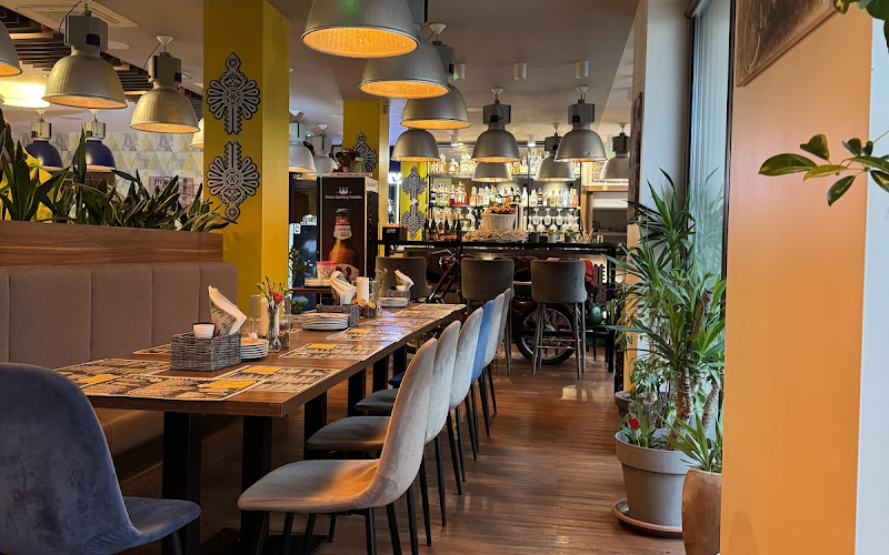 Gucio - Restauracja i noclegi