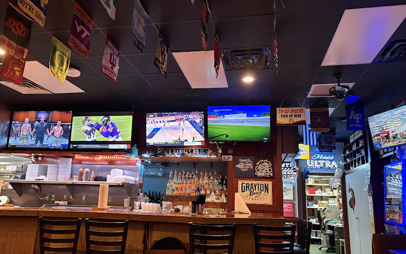 Christo's Sports Bar & Grill