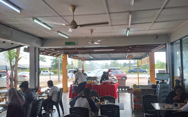 Gwaniz Kambing Bakar & Sup Dapur Arang, Kempadang