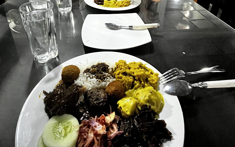 පැලලු හොටෙල් & කේටරින් සර්විස්