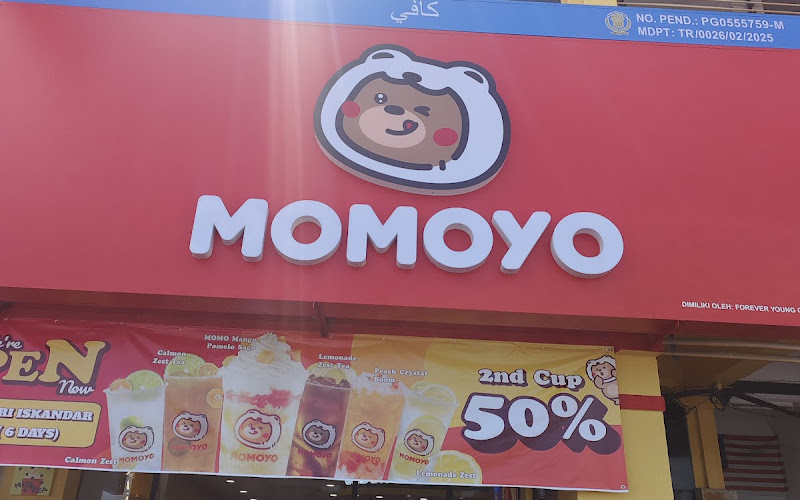 Momoyo Seri Iskandar