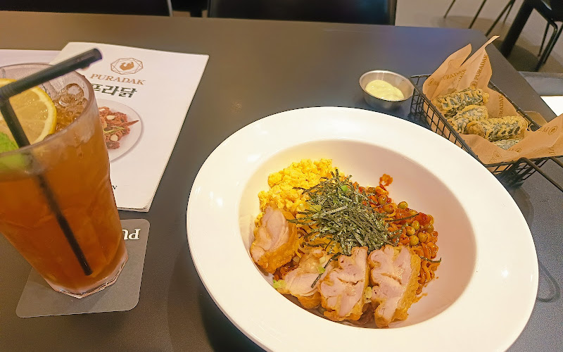 Puradak The Mall Lifestore Bangkapi