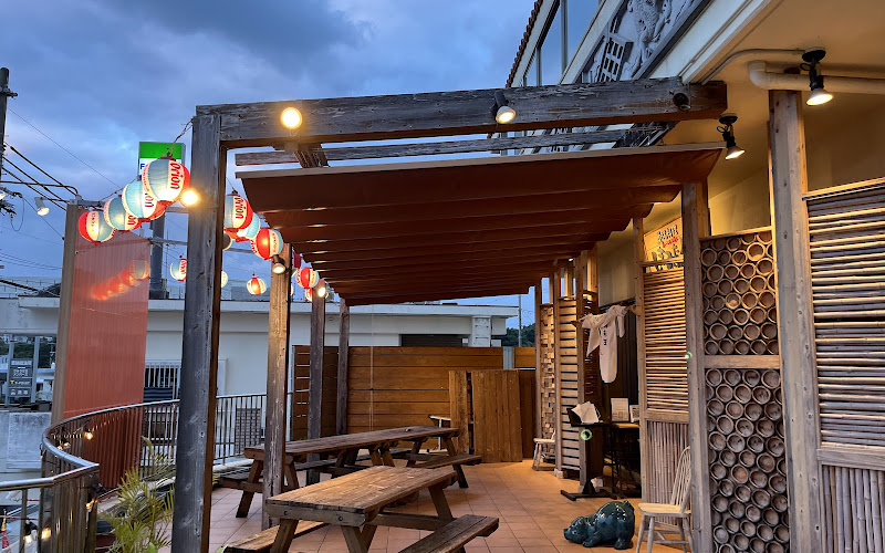 沖縄料理しまぶた屋 前兼久店