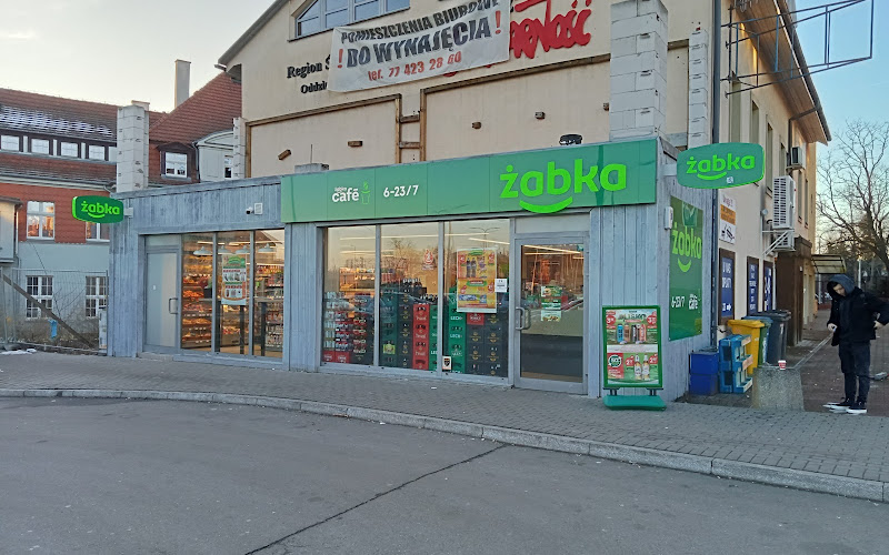 Żabka | Prosto z pieca