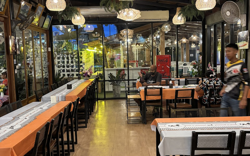 ร้านอาหารปาปาย่ามัม ปากบารา Papaya Mom Restaurant Pakbara