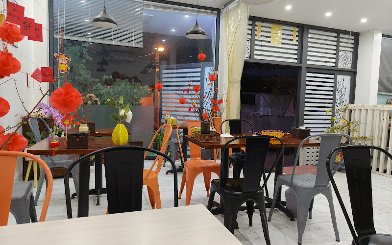 BAILANDO - BÁNH MỲ CHẢO, BÒ BÍT TẾT VÀ ĐỒ UỐNG