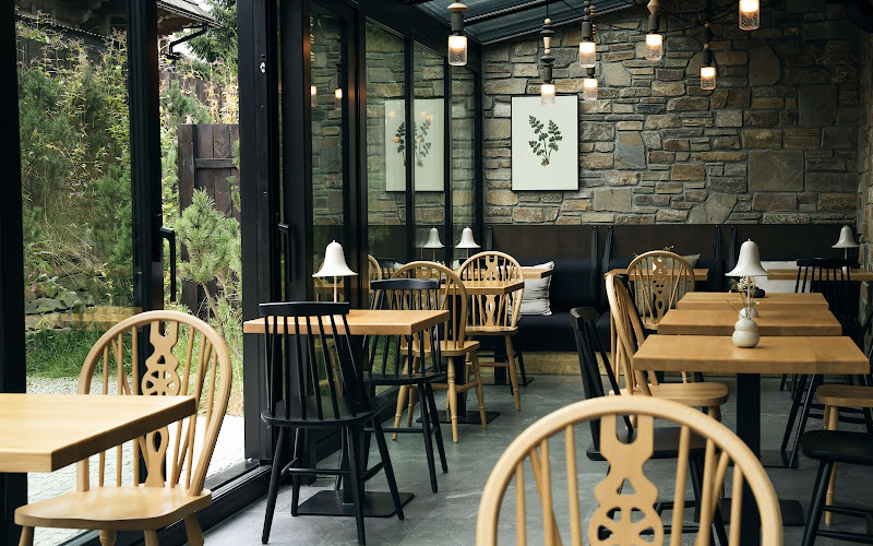 Cyrhla Bistro - slow food | speciality coffee | cocktails | concept store