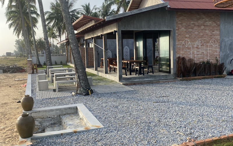 Menara Cafe and Resort