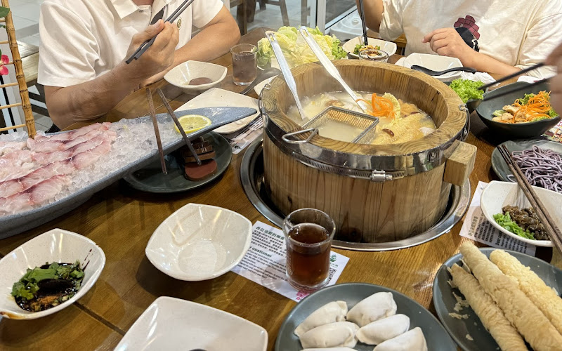 Liu Ji Wooden Barrel Fish Hotpot