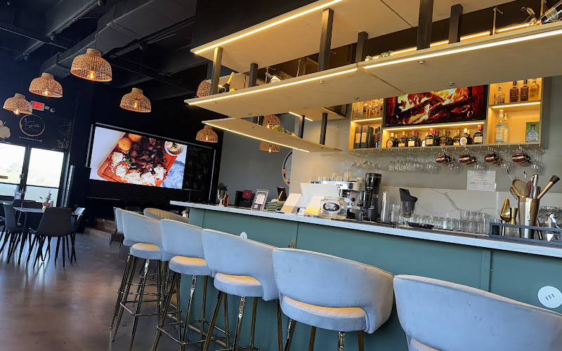 El Sitio Bar & Grill