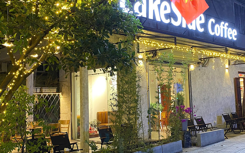 Lakeside Coffee