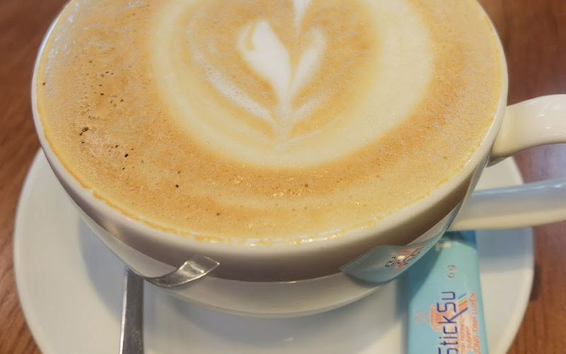 Deli Coffee & Bistro