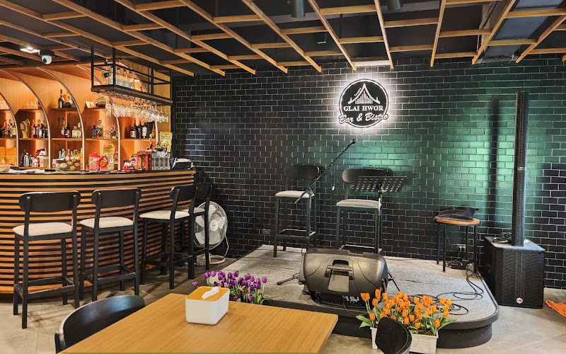 ร้านไกลหวอ / Glai Hwor restaurant