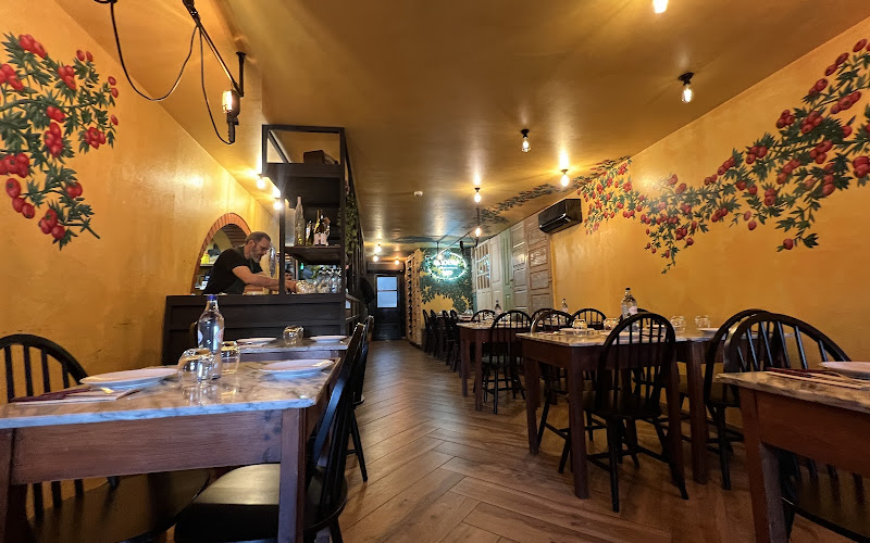 Bodega 150 * Bar & Pizza *