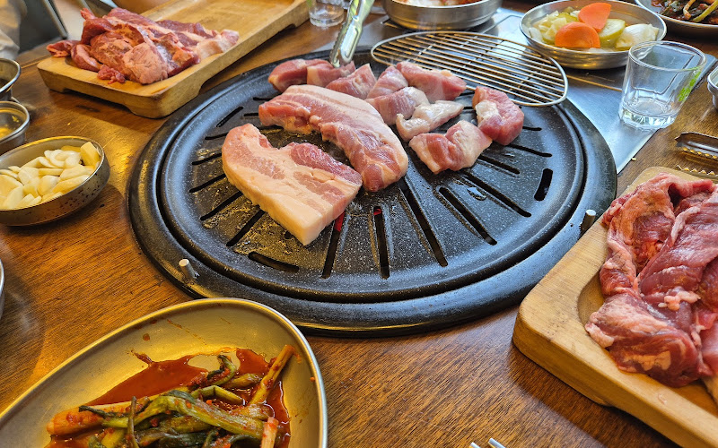 Jongsamyook