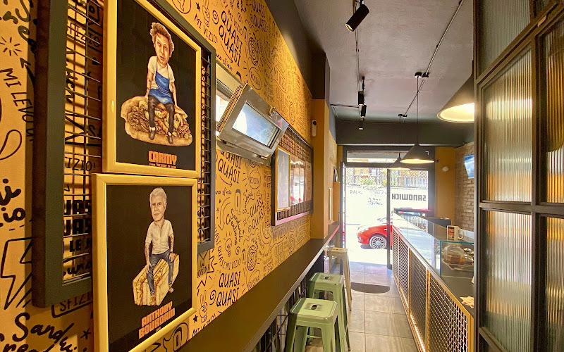 QUASI QUASI Sandwich Creations