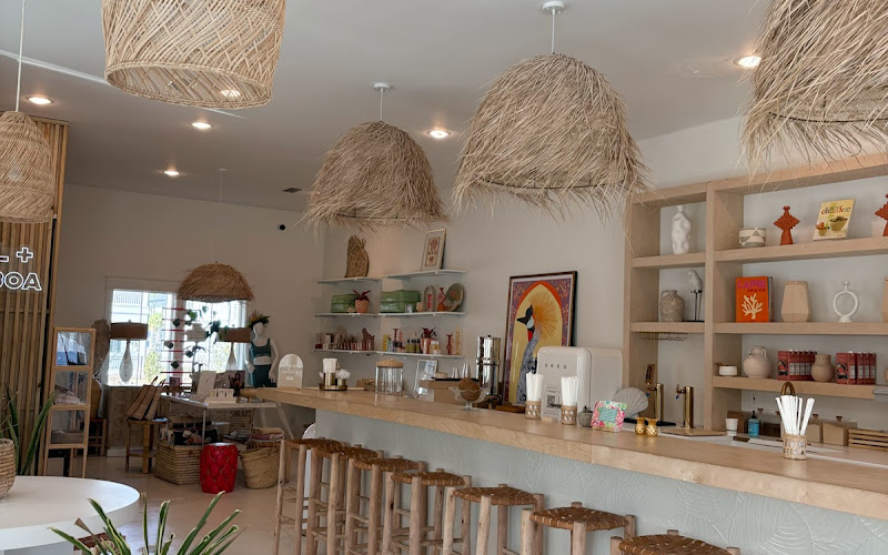 Real + Raw 30A Organic Eatery + Market