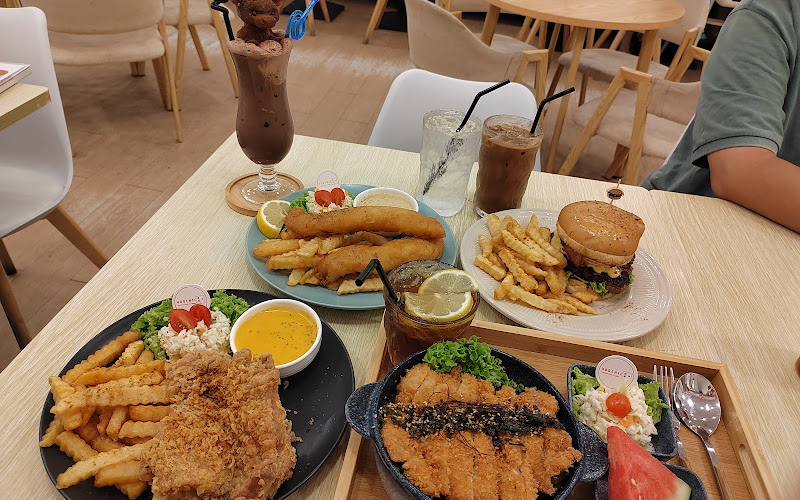 YOOCHIC Western Food & Coffee