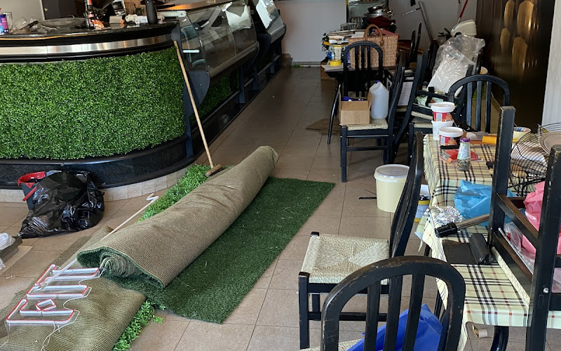 Roma pizzaria & restaurant