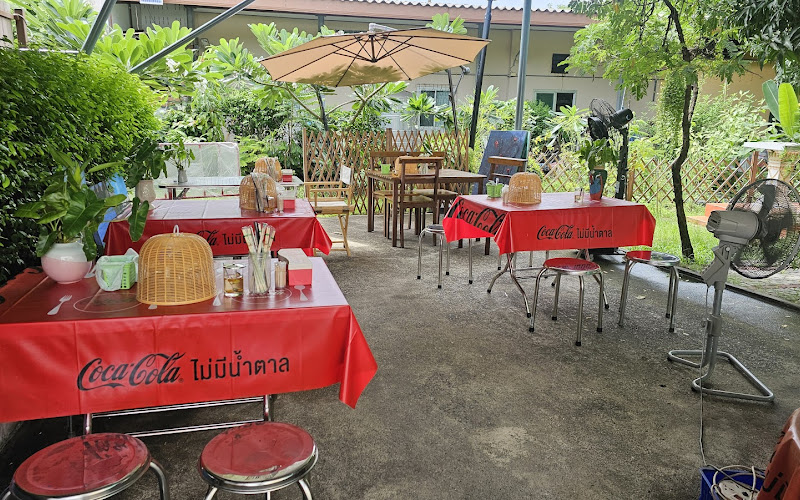 ก๋วยเตี๋ยวต้มยำหมูกรอบ