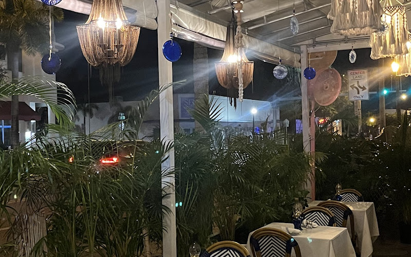 Meze Miami | Mediterranean Restaurant