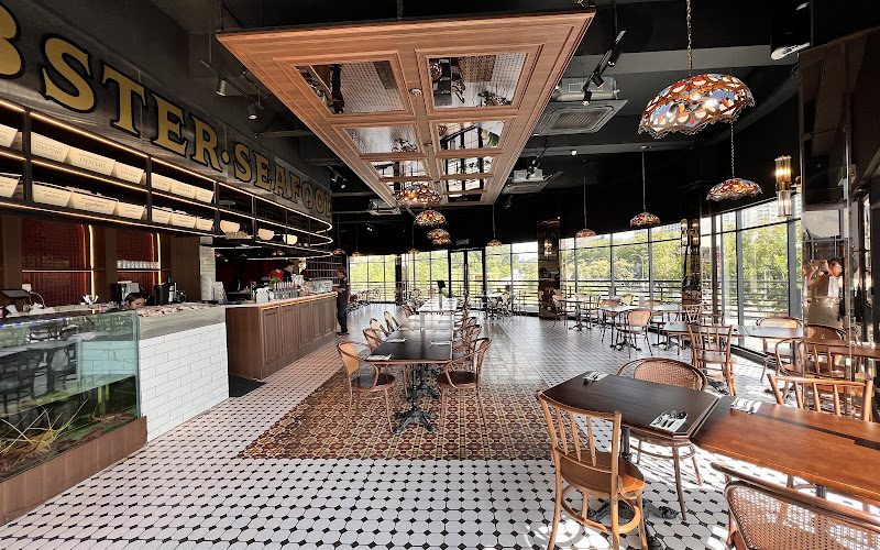 EVERYWHERE LOBSTER CLUB