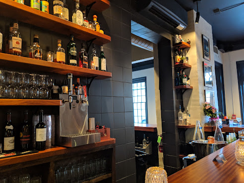 Longway Tavern by null